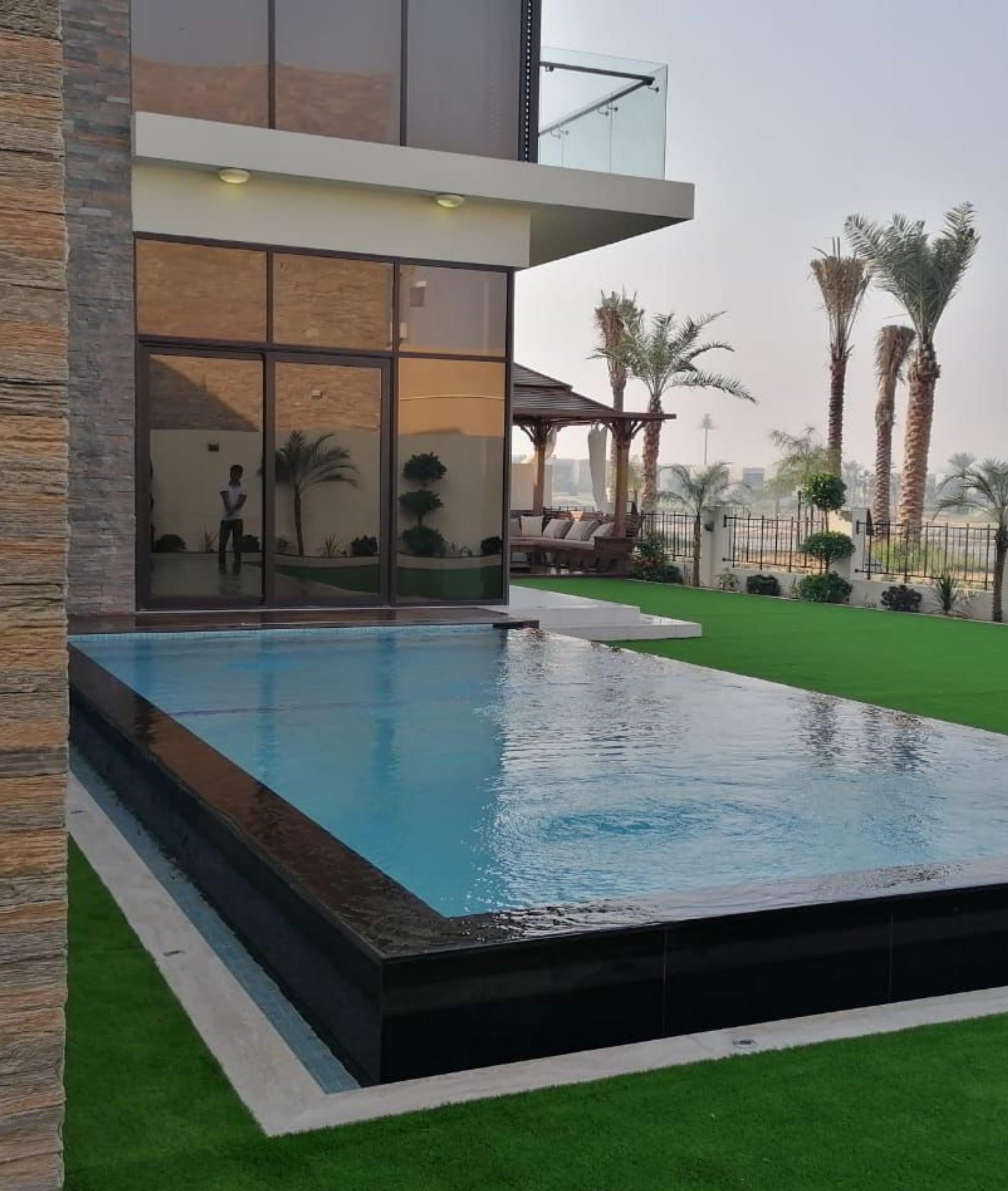 swimming pool